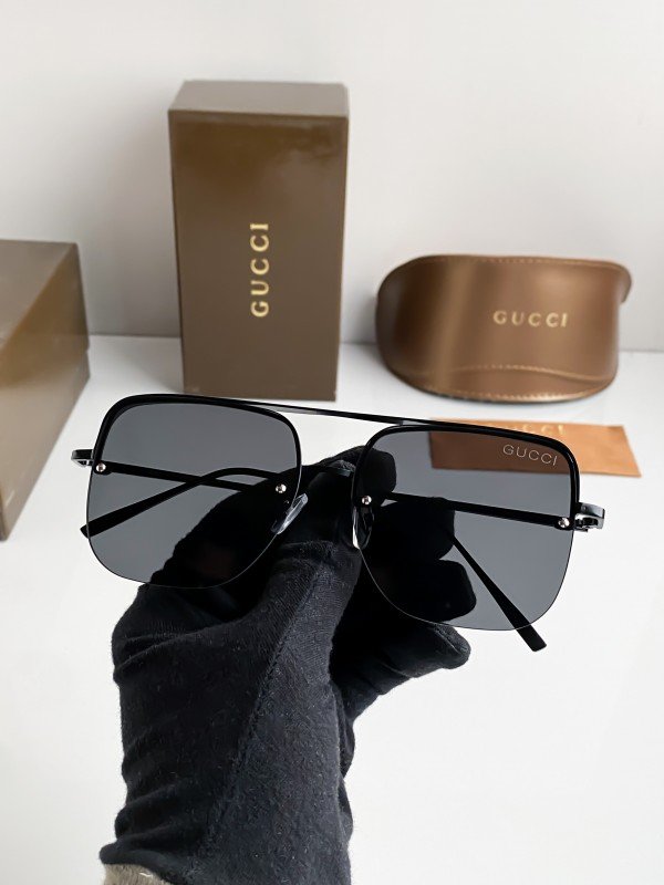 Gucci Metal Black 2534 Sunglasses - Image 4