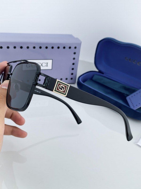 Gucci Black 2314 Sunglasses - Image 4