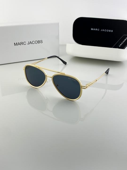 MARC JACOBS GOLD BLACK 517