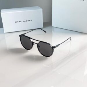 Marc Jacobs black 5001